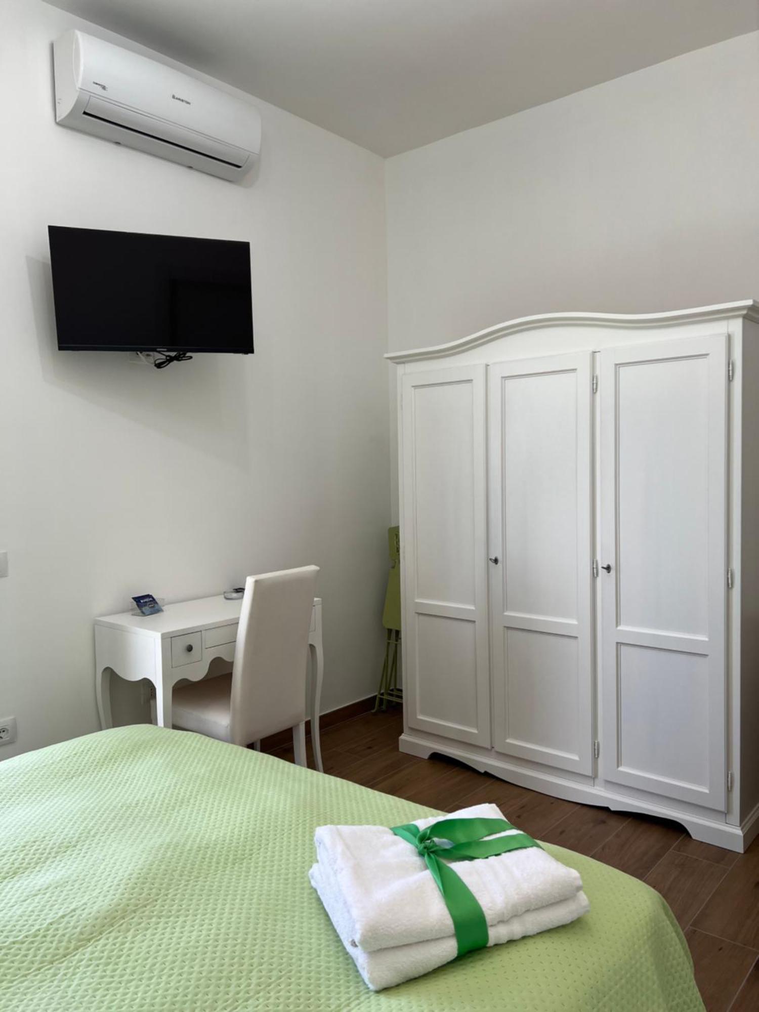 Hotel Dente Di Leone San Mauro Cilento Esterno foto