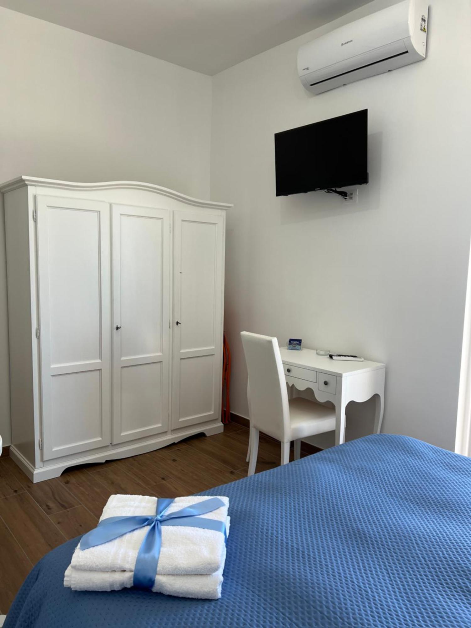 Hotel Dente Di Leone San Mauro Cilento Esterno foto